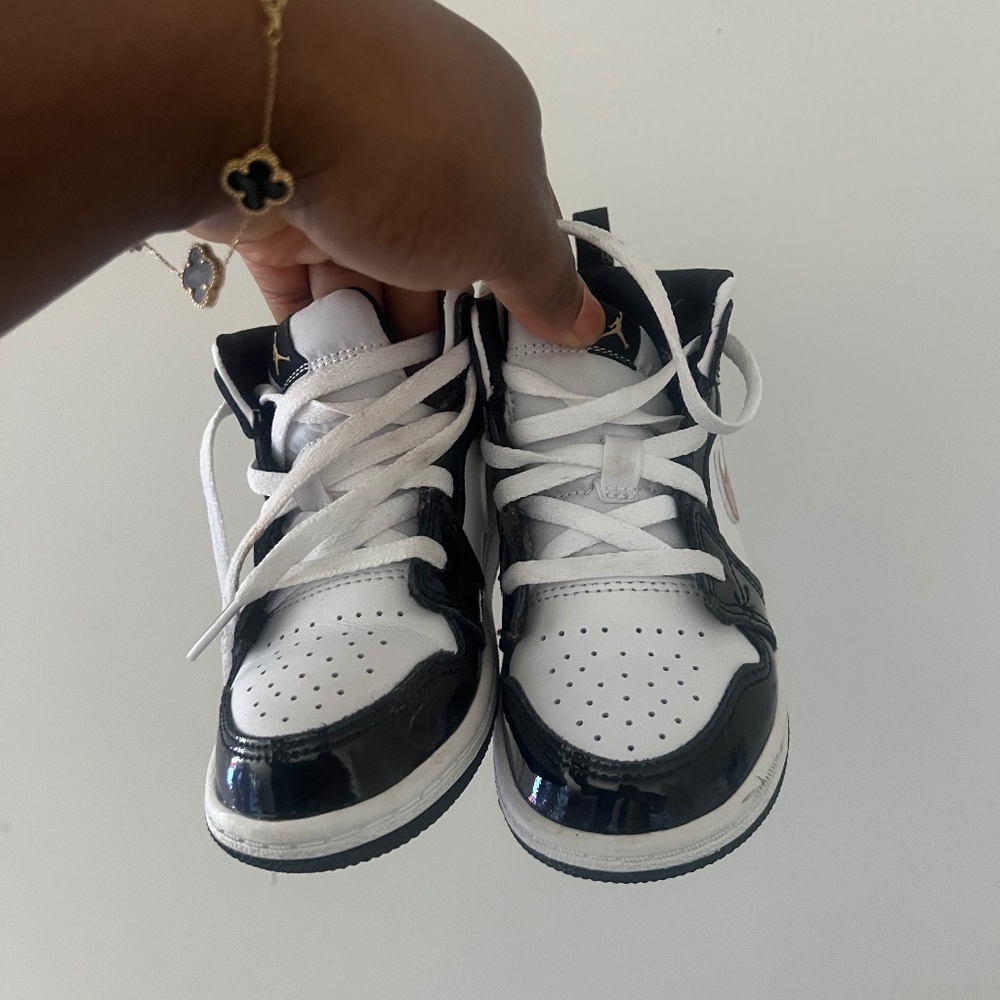 Air Jordan 1 Mid SE Metallic Gold Patent Black White Toddler 9C